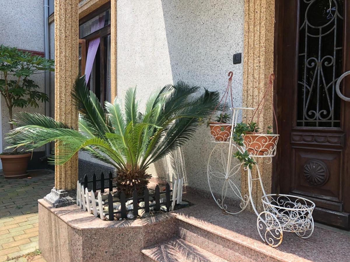 Irakli Guest House Makhinjauri Exterior foto